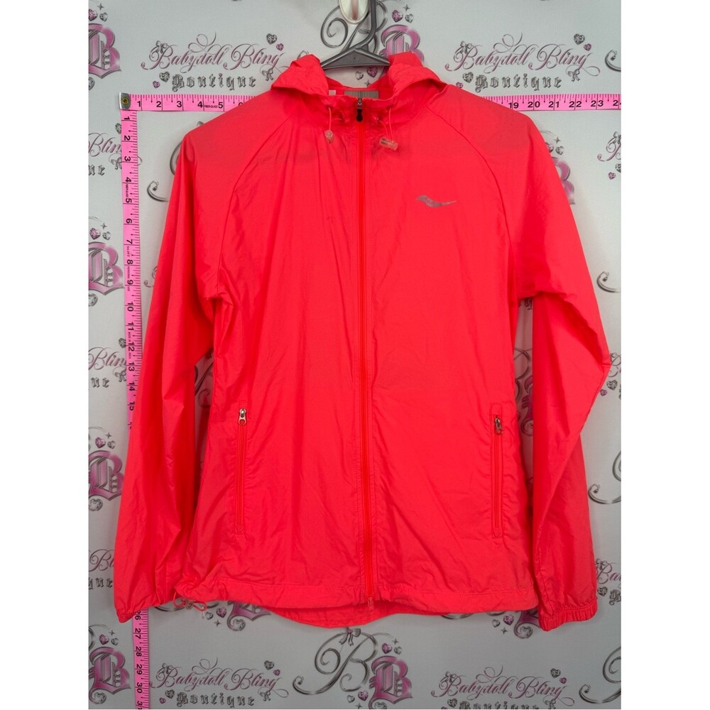 Saucony neon pink red orange Women’s Bright Pink Hooded Lightweight Jacket